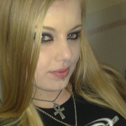 Bernadette Lawrence Photo 28
