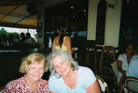 Paula Peterson Photo 23