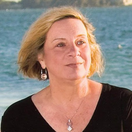 Susan Lloyd Photo 30