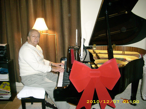 Robert Rubino Photo 29