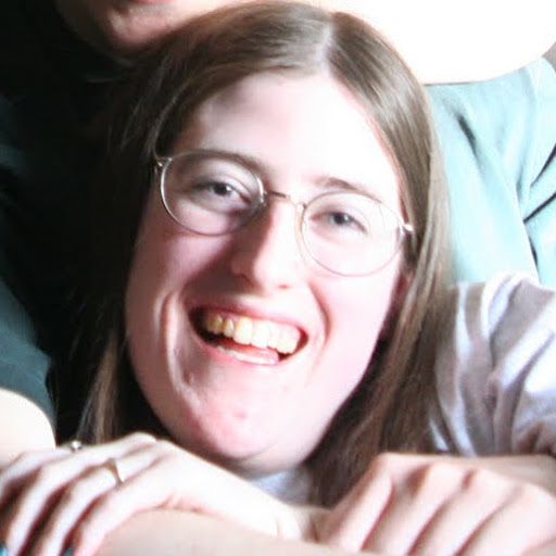 Amy Roberts Photo 20