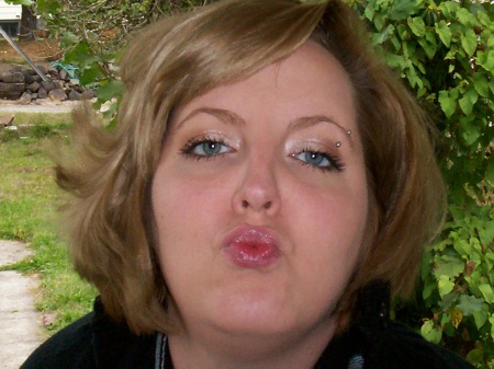 Shannon Johnson Photo 60