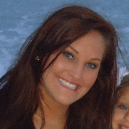 Alicia Clifton Photo 27