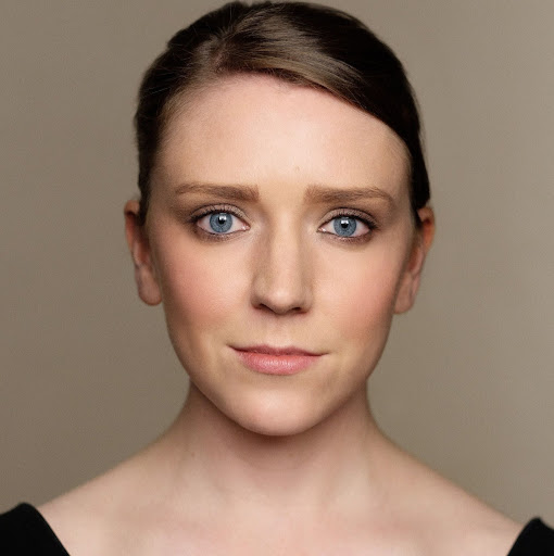 Catherine Devine Photo 32