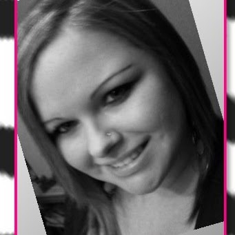 Nicole Bryan Photo 16