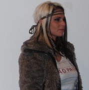 Danielle Holloway Photo 10