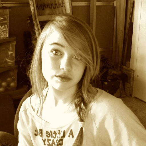 Sarah Fry Photo 41