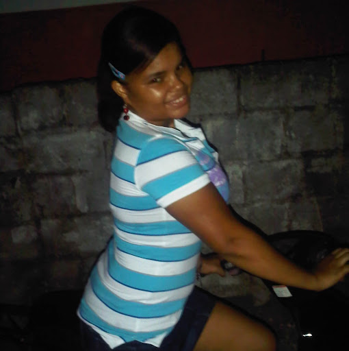 Dania Perez Photo 15