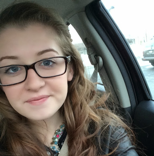 Erika Thompson Photo 18