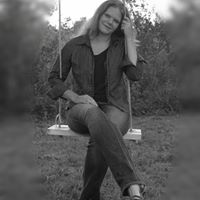 Angela Kemp Photo 27