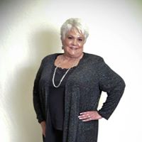 Alice Cummings Photo 30