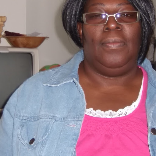 Lynette James Photo 26