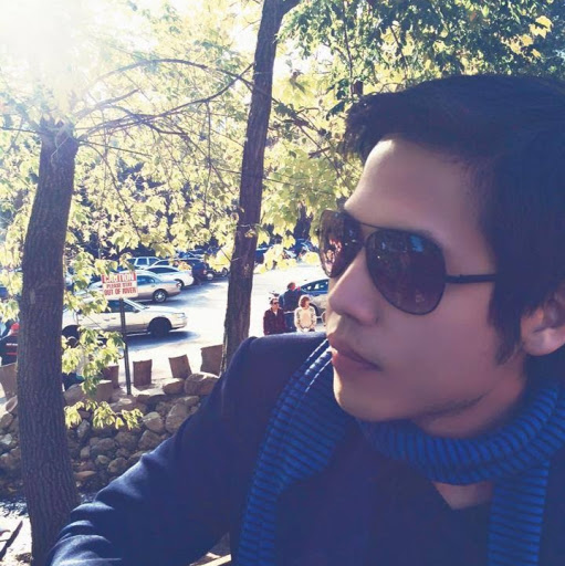 Dennis Kuo Photo 24