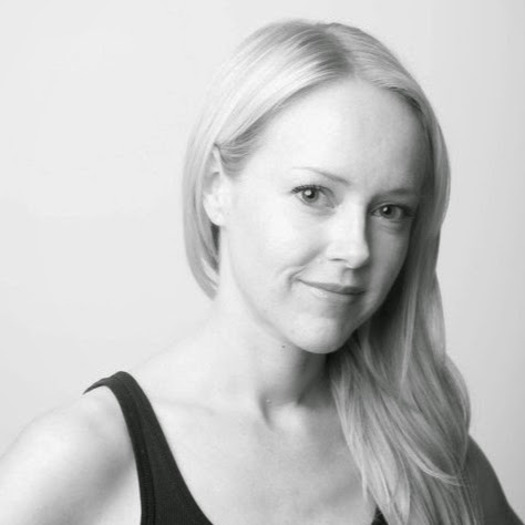 Angie Hanson Photo 36