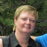 Julie Thurman Photo 14