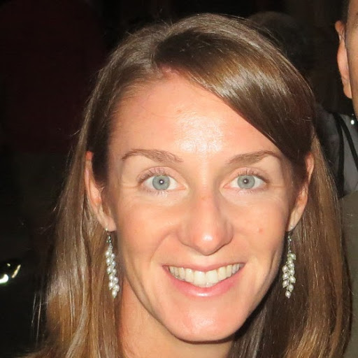 Laura Novotny Photo 12
