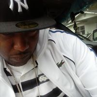Reggie Thompson Photo 27