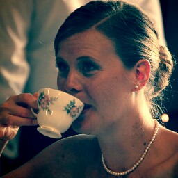 Laura Carpenter Photo 32