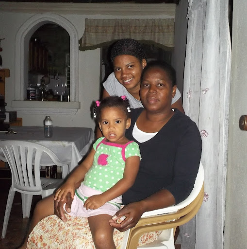 Roberta Sandoval Photo 25