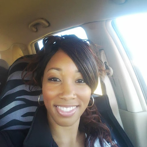 Tanika Robinson Photo 21