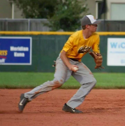 Nick Tuttle Photo 37
