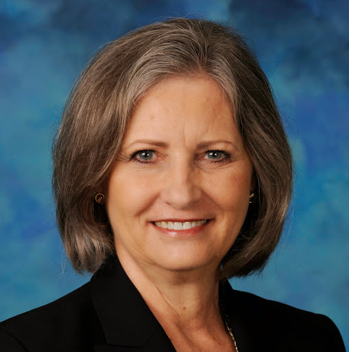 Kelly Sullivan Photo 21