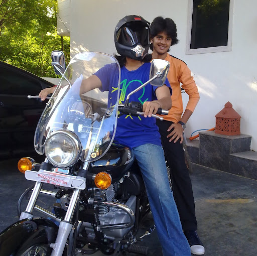 Alexander Mathew Photo 34
