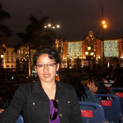 Elizabeth Felix Photo 15
