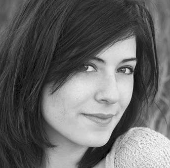 Claire Lindsay Photo 9