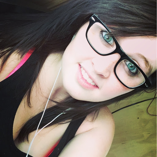 Courtney Rogers Photo 16