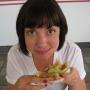 Julia Thompson Photo 24