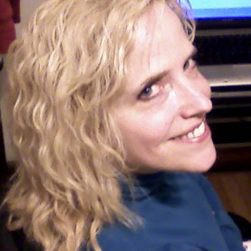 Michele Travis Photo 29