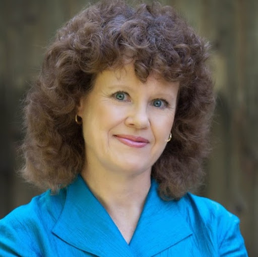 Donna Andersen Photo 15