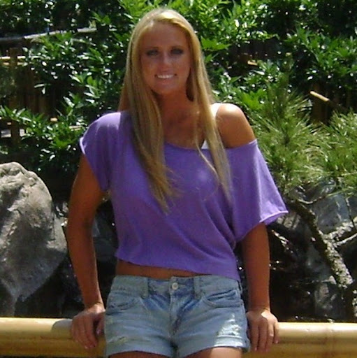 Lauren Garrity Photo 7