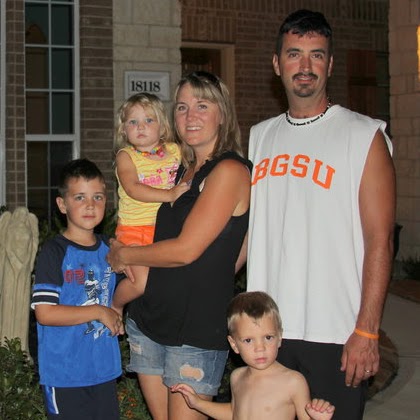 Vicki Nelson Photo 36