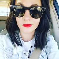 Elizabeth Clayton Photo 28