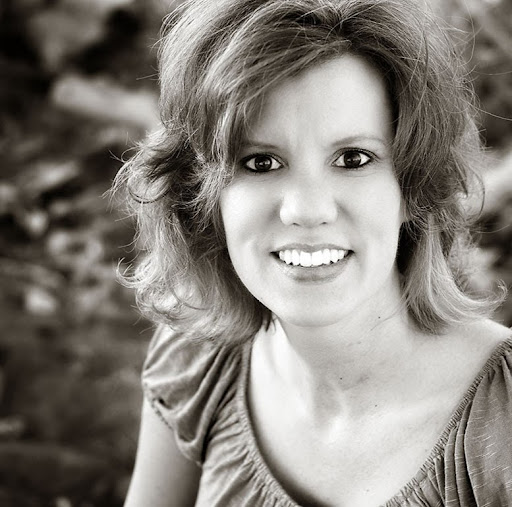 Lori Black Photo 16