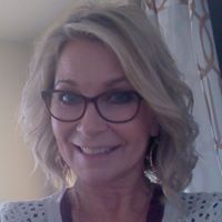 Julie Marsh Photo 49