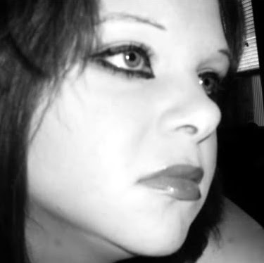 Andrea Darling Photo 8
