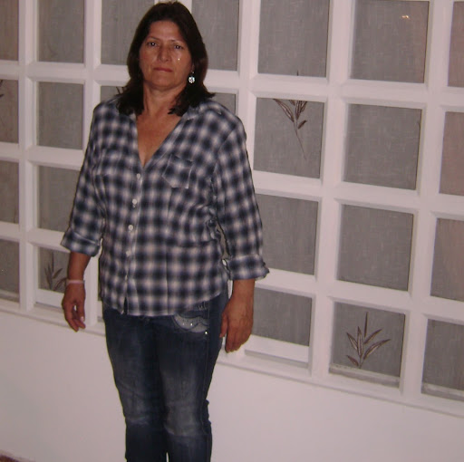 Alicia Cardona Photo 26