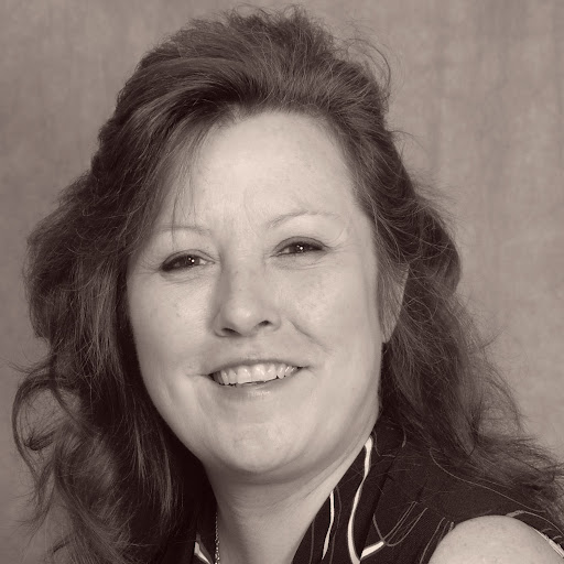 Suzanne Owens Photo 45