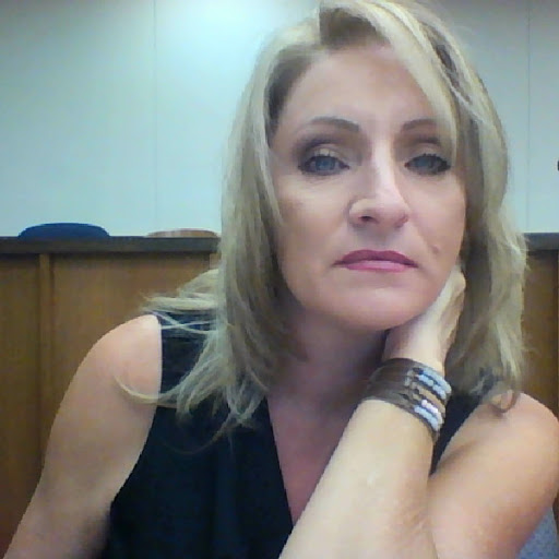 Melissa Magee Photo 13