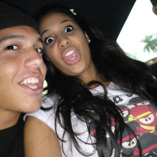 Michelle Almanza Photo 5
