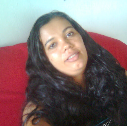 Diane Carvalho Photo 14