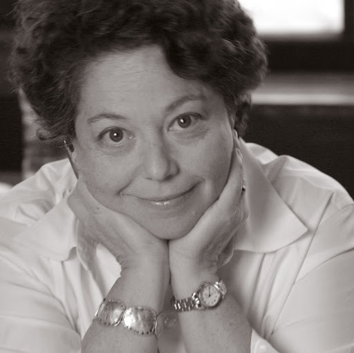 Suzanne Swift Photo 37