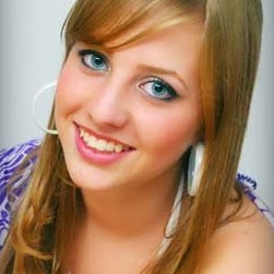 Kelly Albano Photo 6