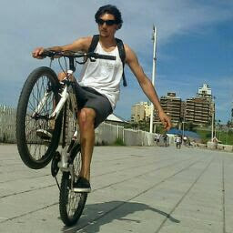 Fernando Robles Photo 37