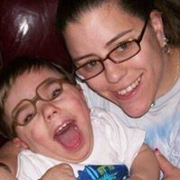 Sarah Thacker Photo 34