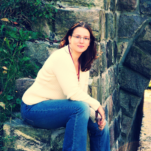 Heather Tompkins Photo 11