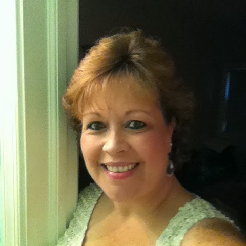 Debbie Powell Photo 31